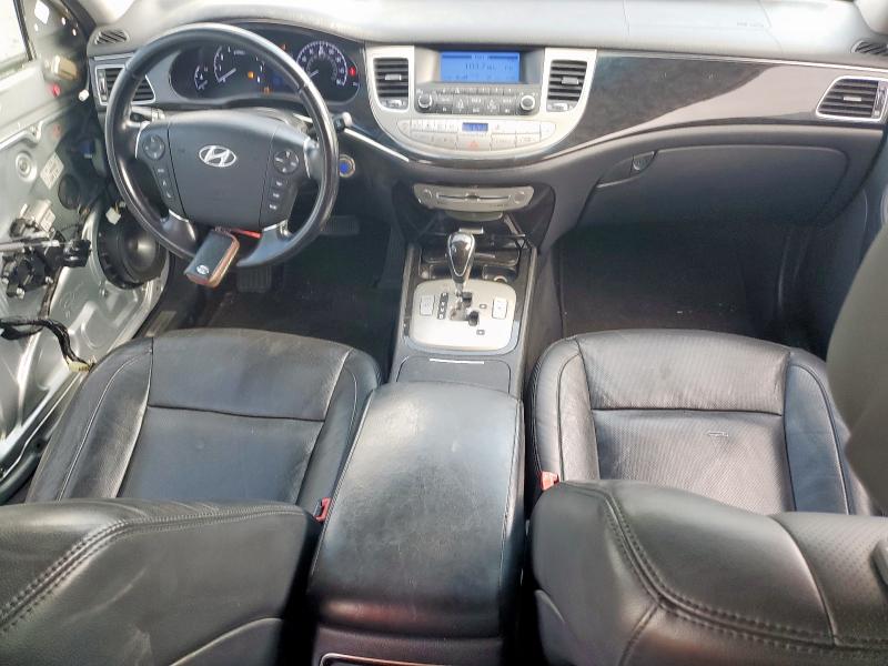 HYUNDAI GENESIS 2013 Silver