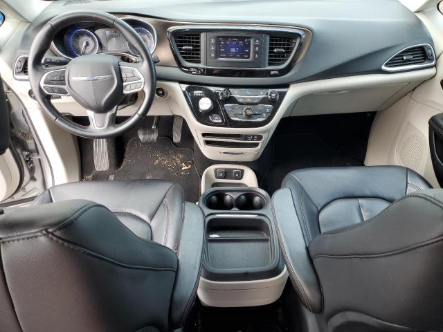  CHRYSLER PACIFICA 2017 Silver