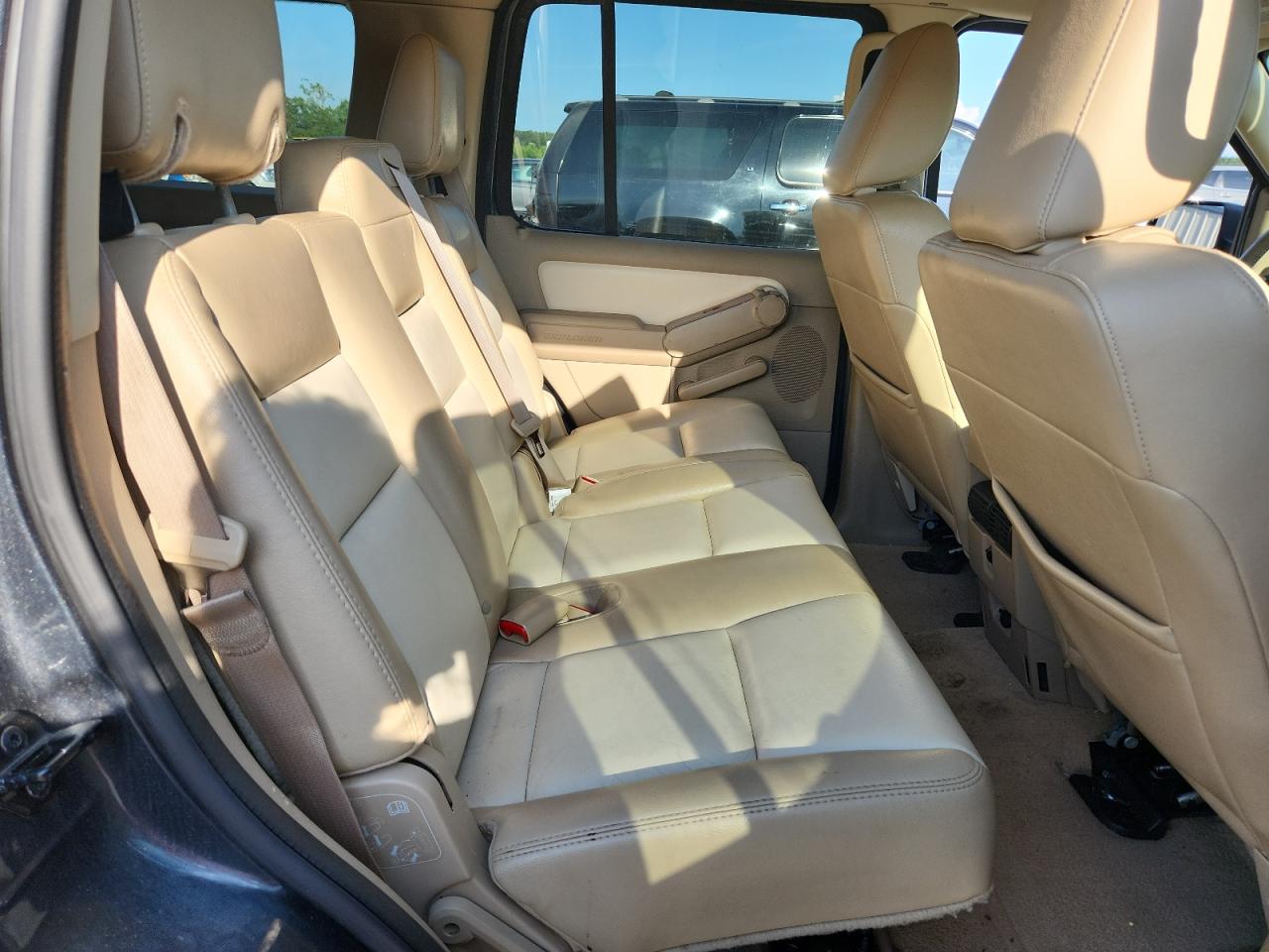 2009 Ford Explorer Eddie Bauer VIN: 1FMEU64E29UA38463 Lot: 63054145
