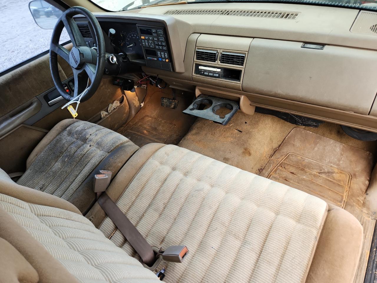 1994 Chevrolet Gmt-400 C1500 VIN: 2GCEC19Z4R1324266 Lot: 62384315