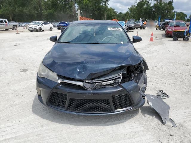  TOYOTA CAMRY 2017 Угольный