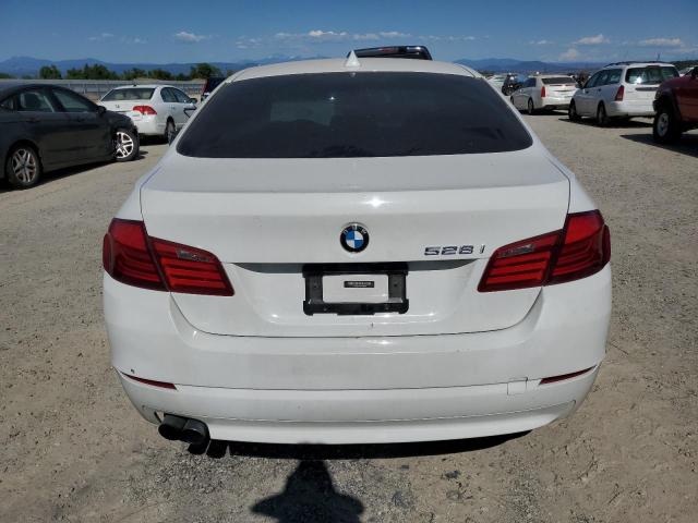  BMW 5 SERIES 2013 Белы