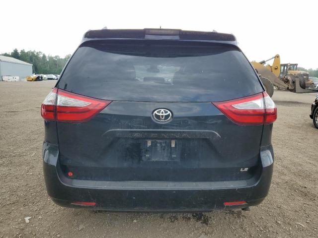 2018 TOYOTA SIENNA LE