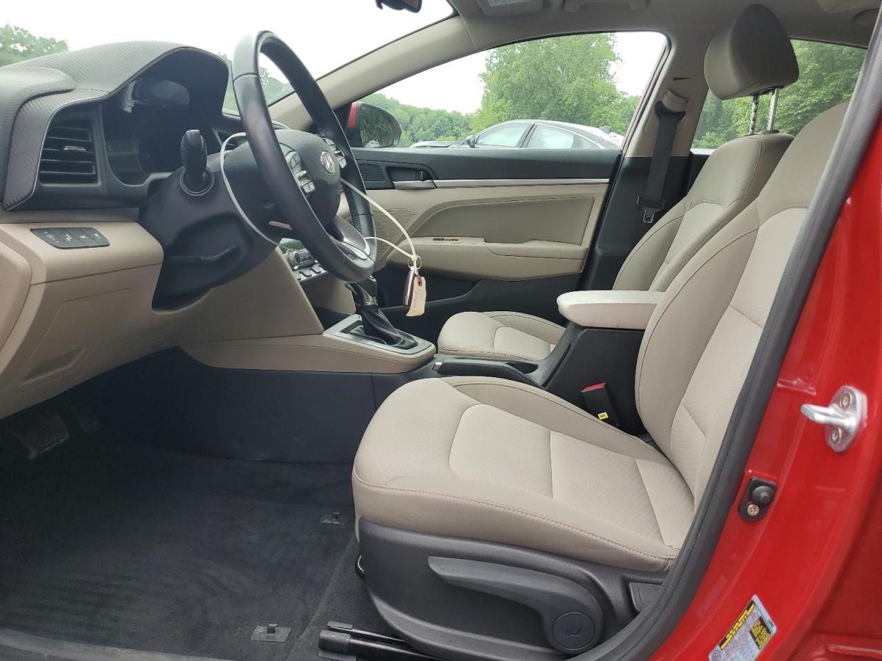 2019 Hyundai Elantra Sel VIN: KMHD84LF0KU785483 Lot: 60990785