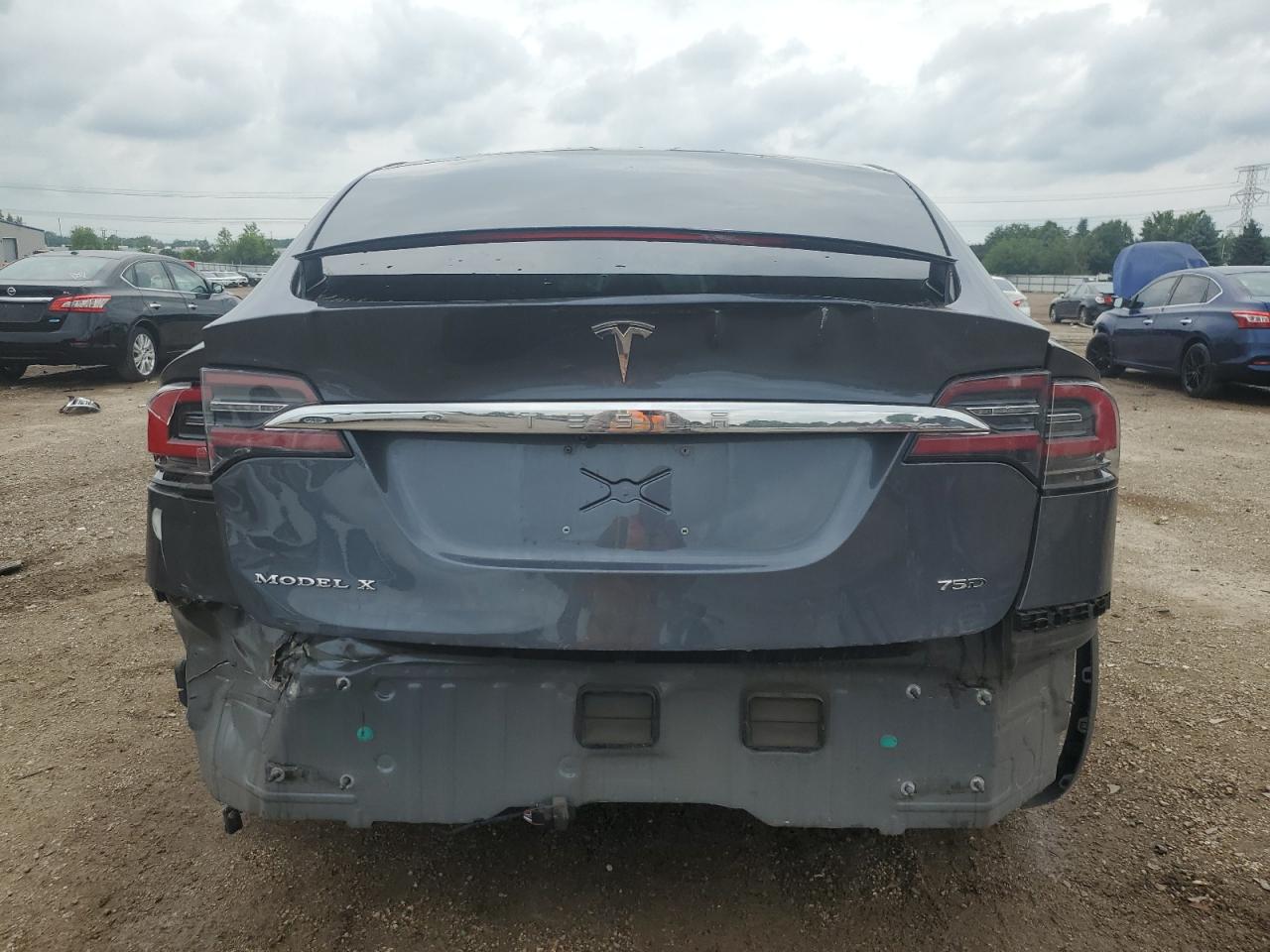 2017 Tesla Model X VIN: 5YJXCDE25HF049621 Lot: 61429415