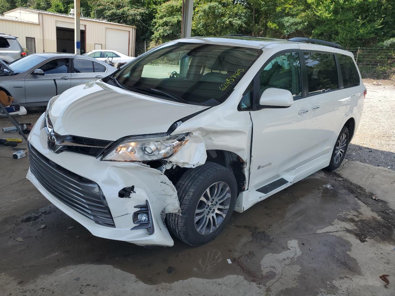TOYOTA All Models 2018 VIN 5TDYZ3DCXJS921509