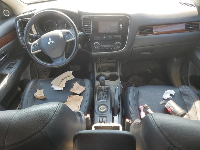  MITSUBISHI OUTLANDER 2015 Srebrny