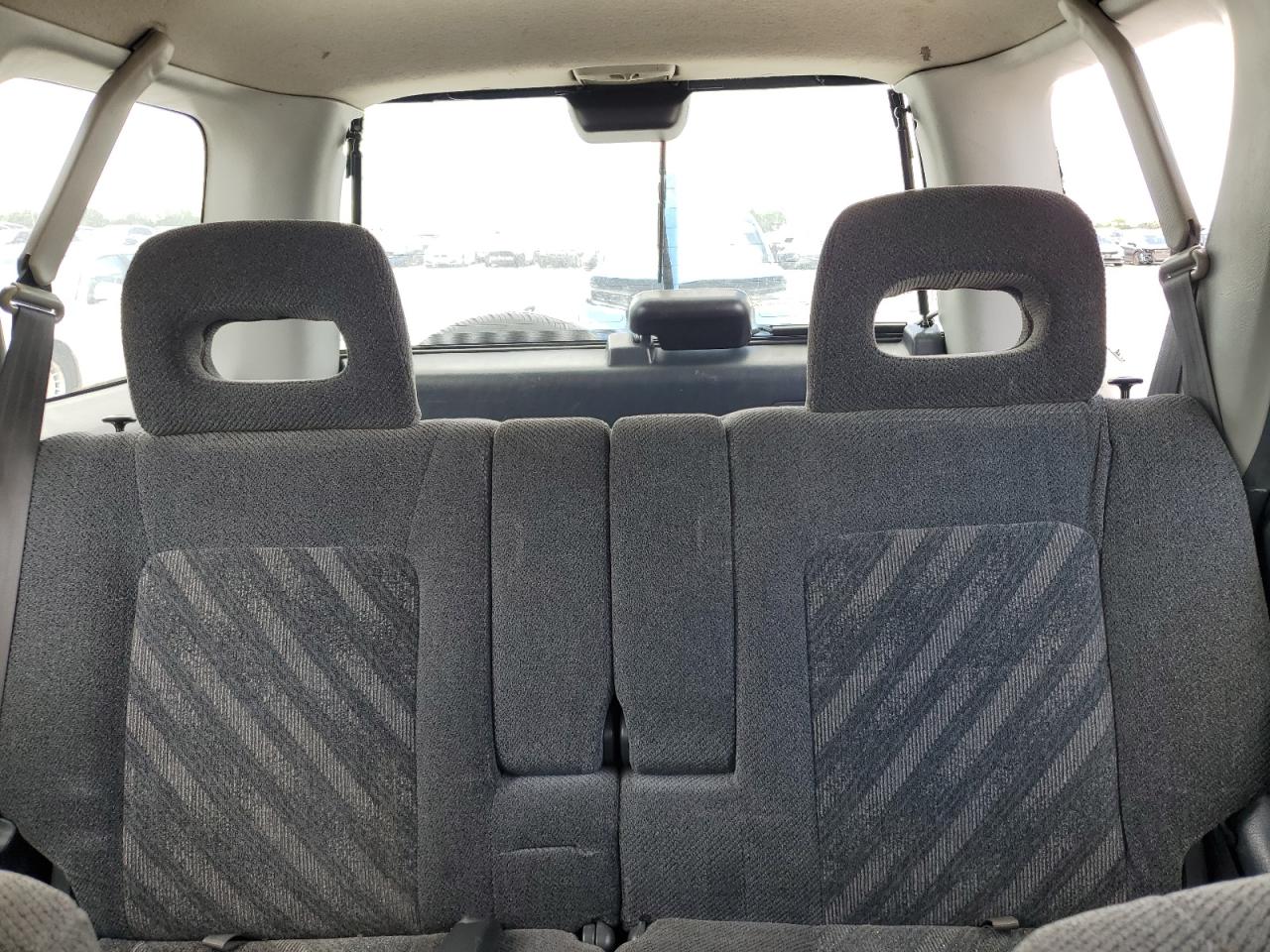 1999 Honda Cr-V Lx VIN: JHLRD2846XC000160 Lot: 61031075