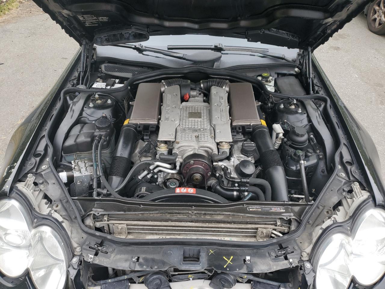 2004 Mercedes-Benz Sl 55 Amg VIN: WDBSK74F24F076539 Lot: 60300045