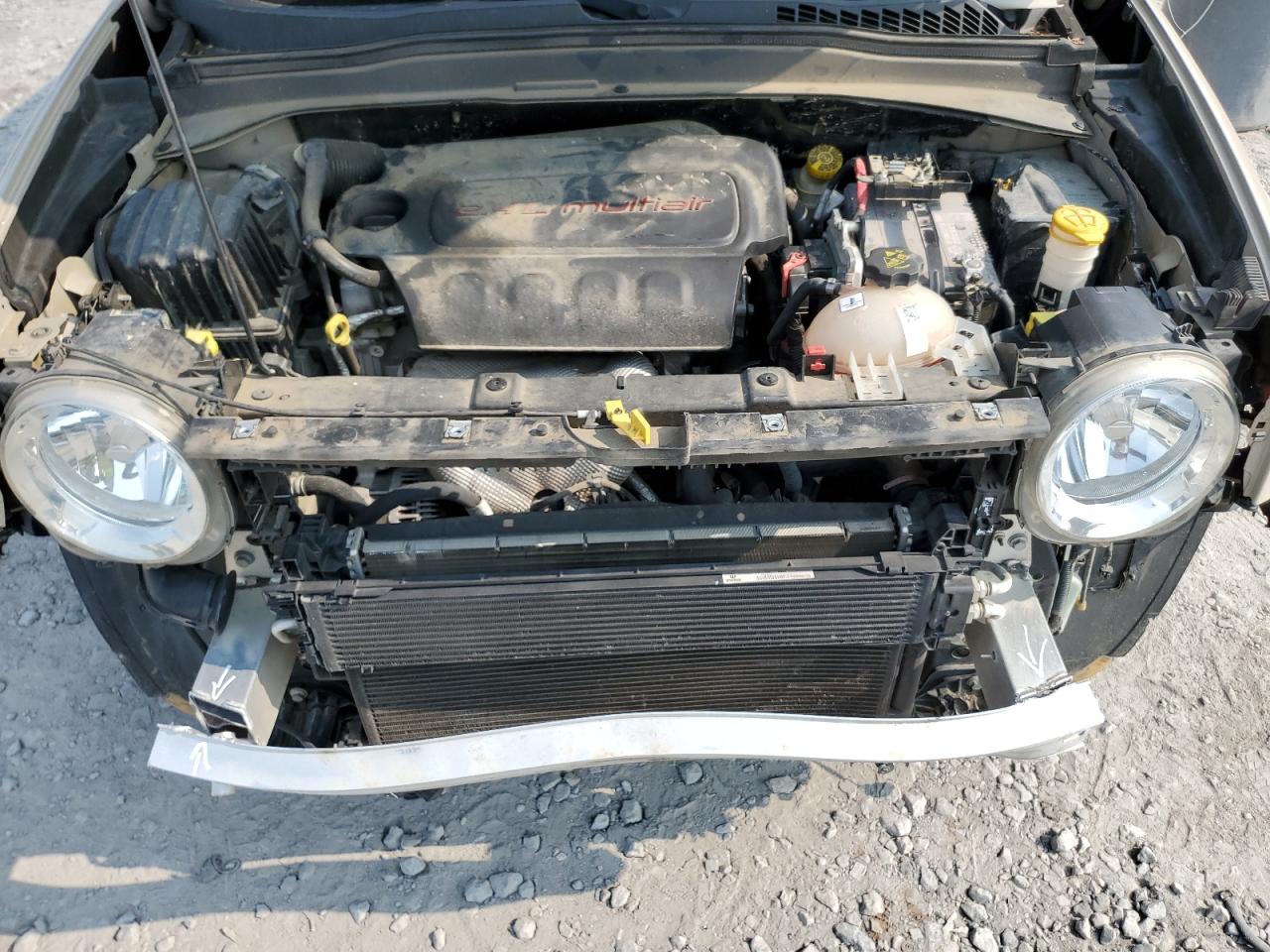 2015 Jeep Renegade Latitude VIN: ZACCJABT3FPB93240 Lot: 59110655