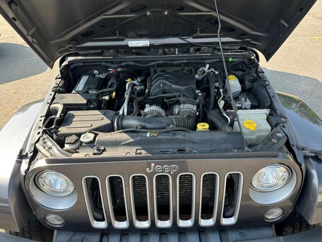 Parquets JEEP WRANGLER 2017 Czarny
