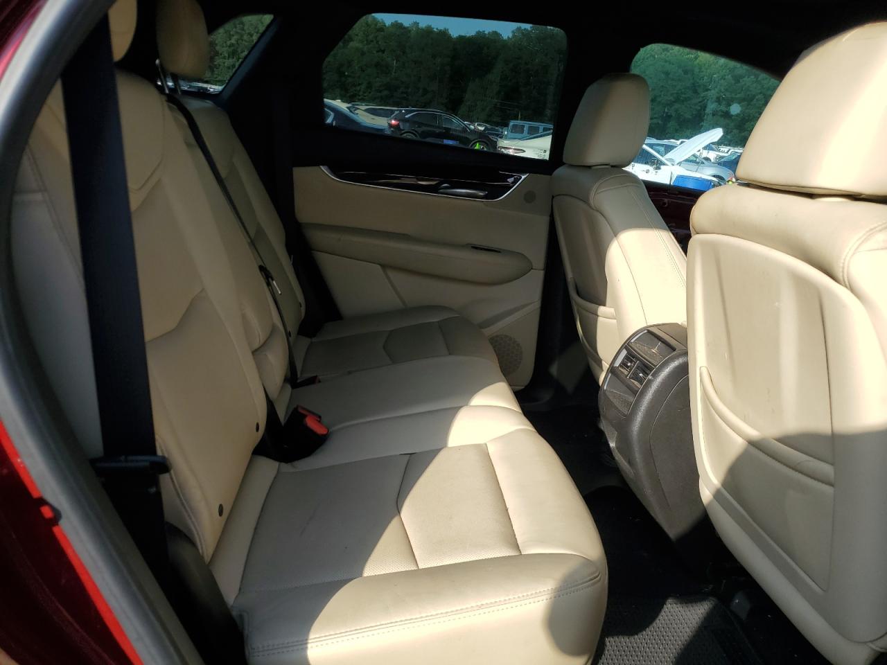 2017 Cadillac Xt5 Luxury VIN: 1GYKNBRS2HZ282122 Lot: 62389265