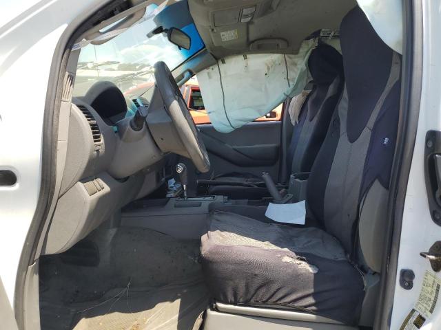 Pickups NISSAN FRONTIER 2014 Biały
