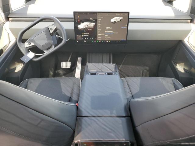  TESLA CYBERTRUCK 2024 Silver