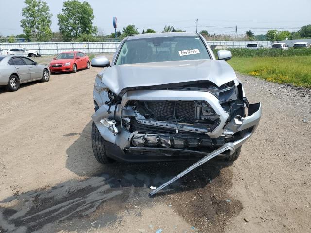  TOYOTA TACOMA 2023 Srebrny