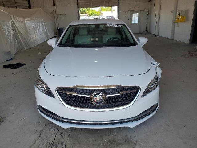 Седаны BUICK LACROSSE 2017 Белы