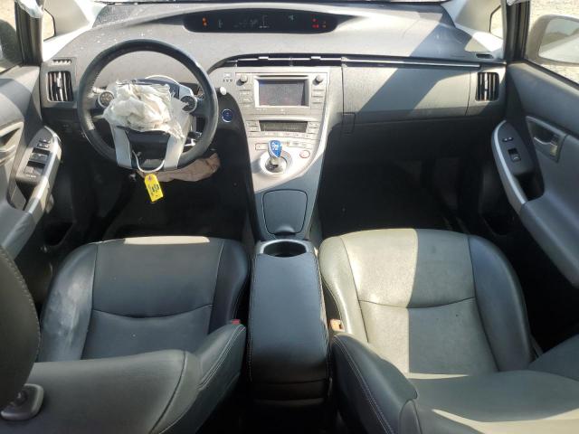  TOYOTA PRIUS 2014 Серебристый