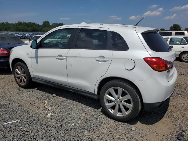  MITSUBISHI OUTLANDER 2015 Biały