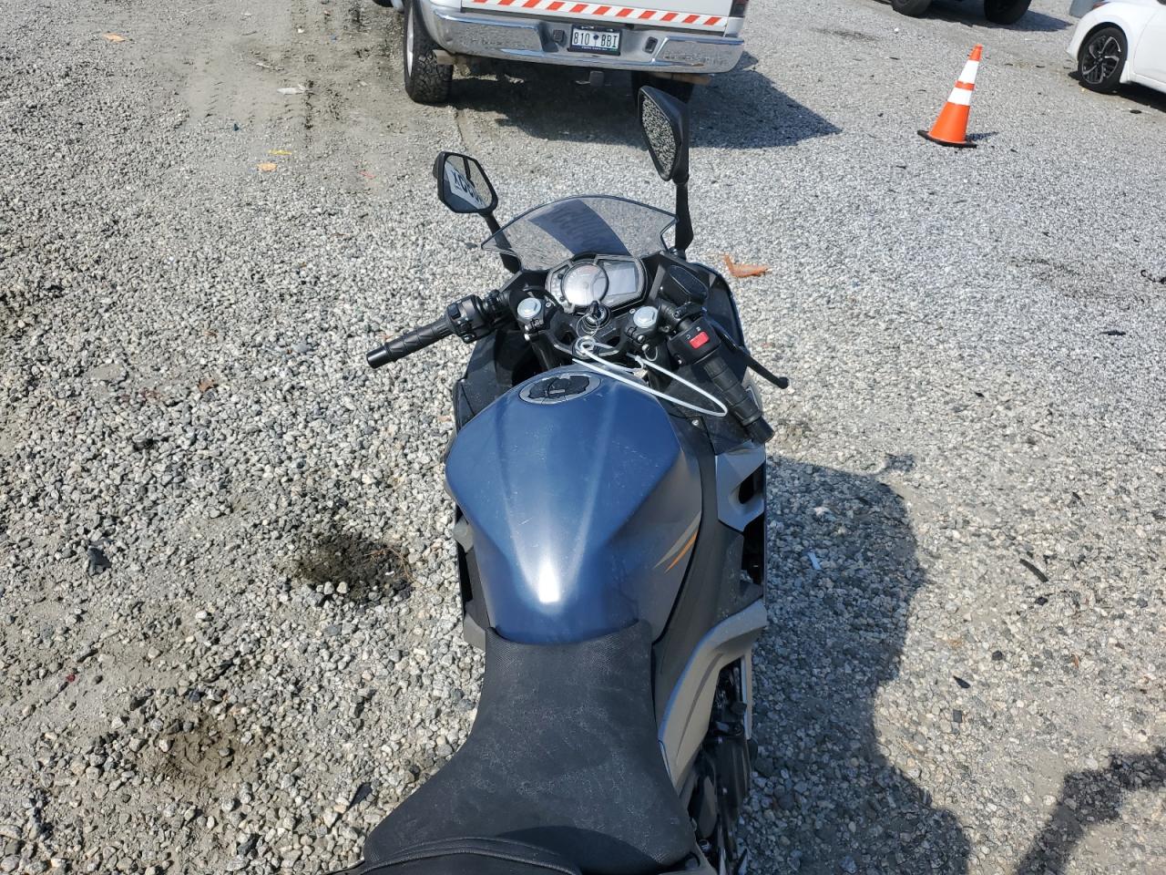 2024 Kawasaki Ex400 VIN: JKAEXKH12PDAN9870 Lot: 61854095