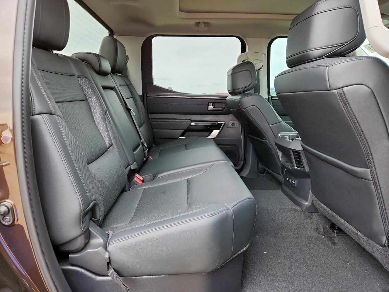 2023 Toyota Tundra Crewmax Limited VIN: 5TFJA5DB8PX118096 Lot: 62239305