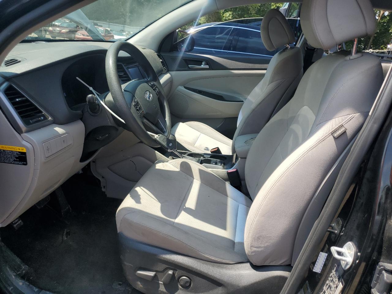 HYUNDAI TUCSON 2016 VIN KM8J33A40GU060180 фото 7