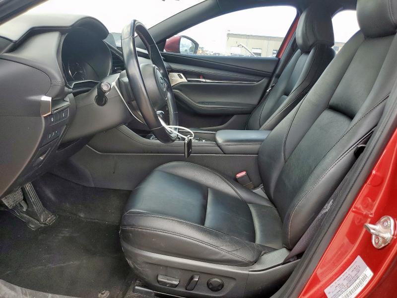  MAZDA 3 2019 Красный