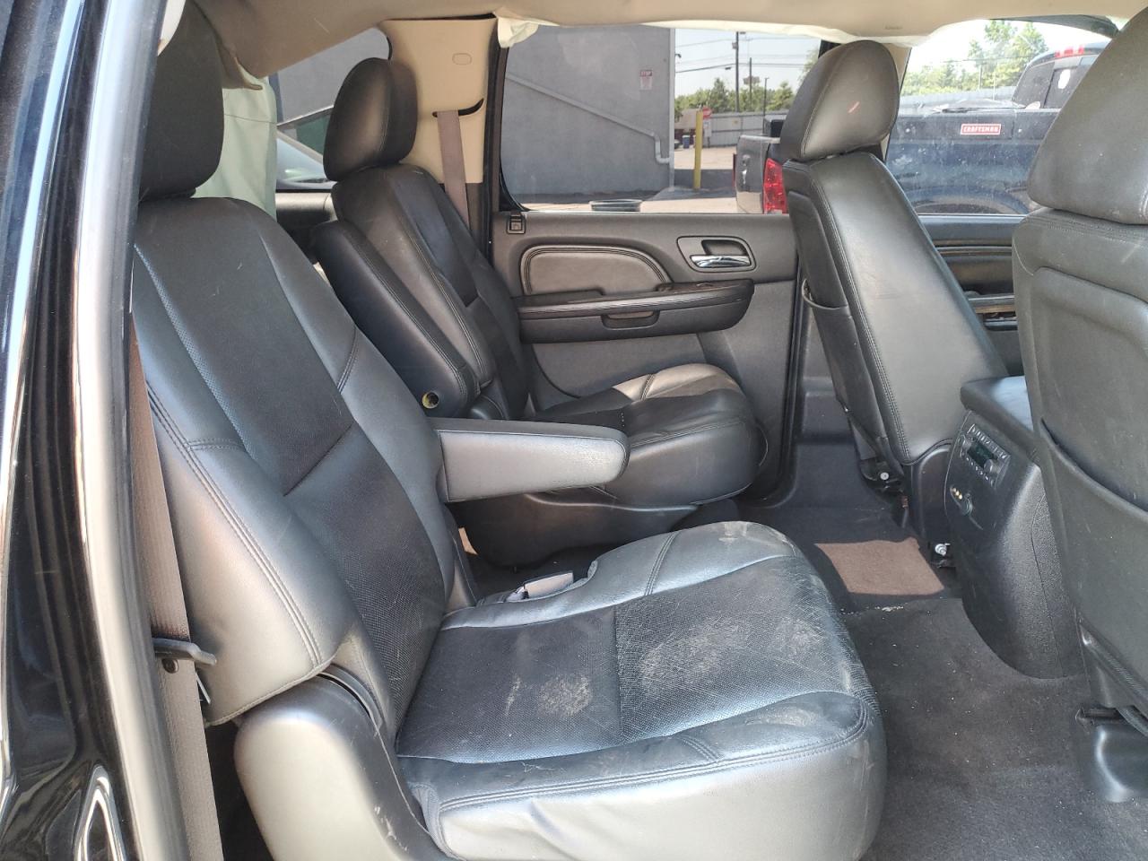 2012 GMC Yukon Xl Denali VIN: 1GKS2MEF8CR252221 Lot: 62076535