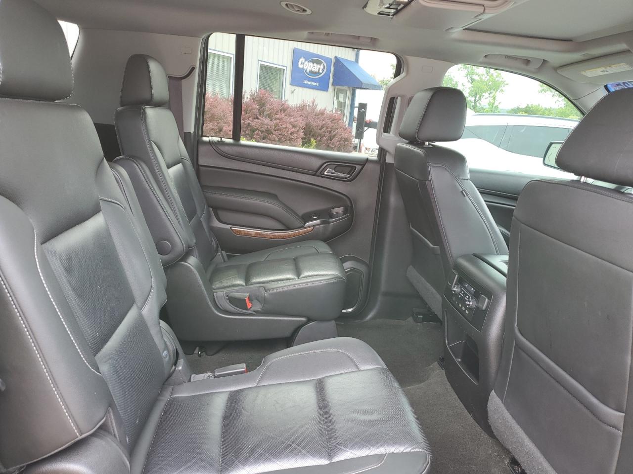 2017 Chevrolet Suburban K1500 Premier VIN: 1GNSKJKC2HR294726 Lot: 61134725