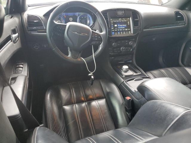  CHRYSLER 300 2018 Burgundy