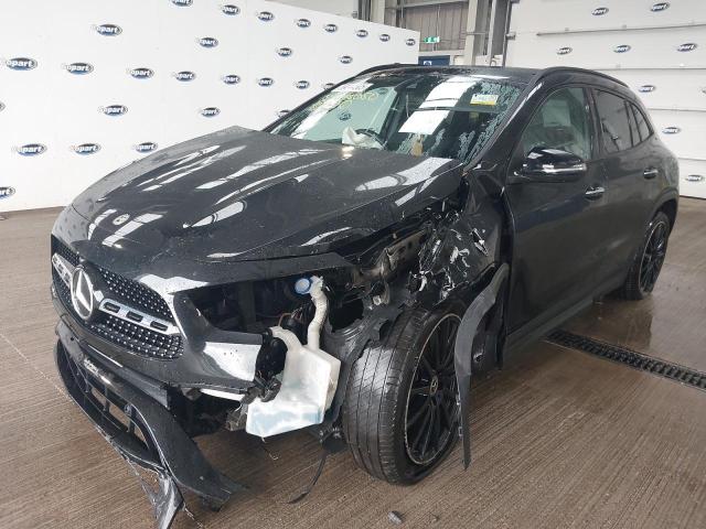 MERCEDES BENZ GLA 200 AM 2023