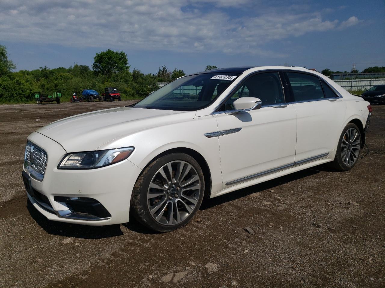1LN6L9TK8H5602156 LINCOLN CONTINENTL Photo 1