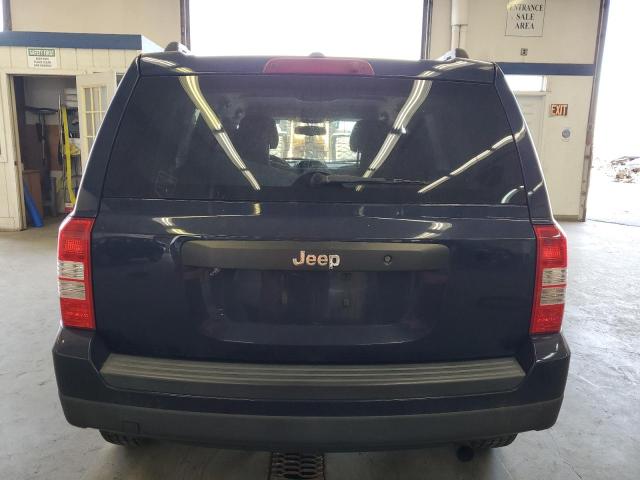  JEEP PATRIOT 2016 Granatowy