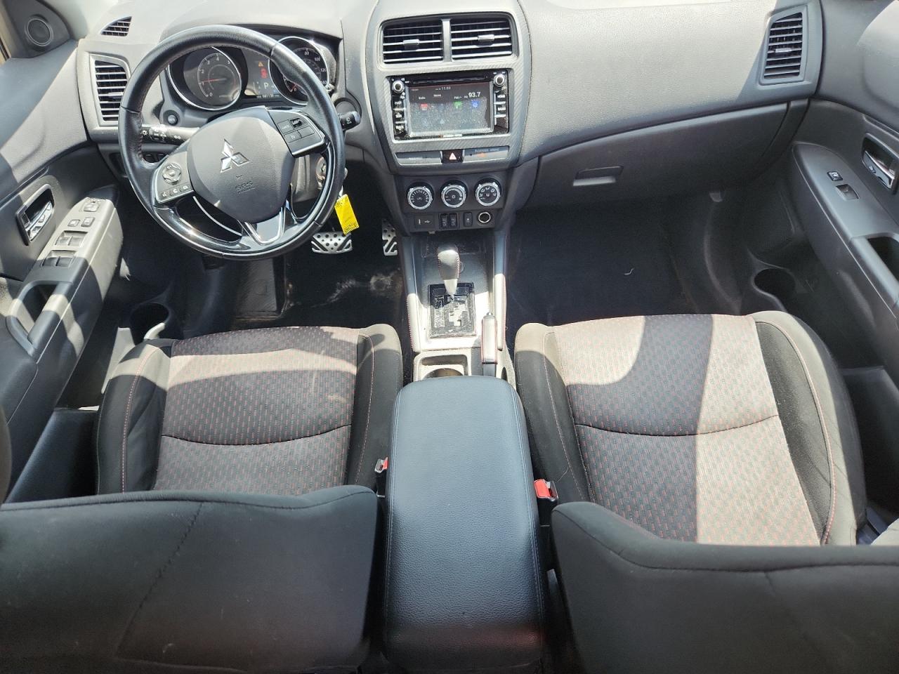 2018 Mitsubishi Outlander Sport Es VIN: JA4AP3AU8JU016387 Lot: 62719825