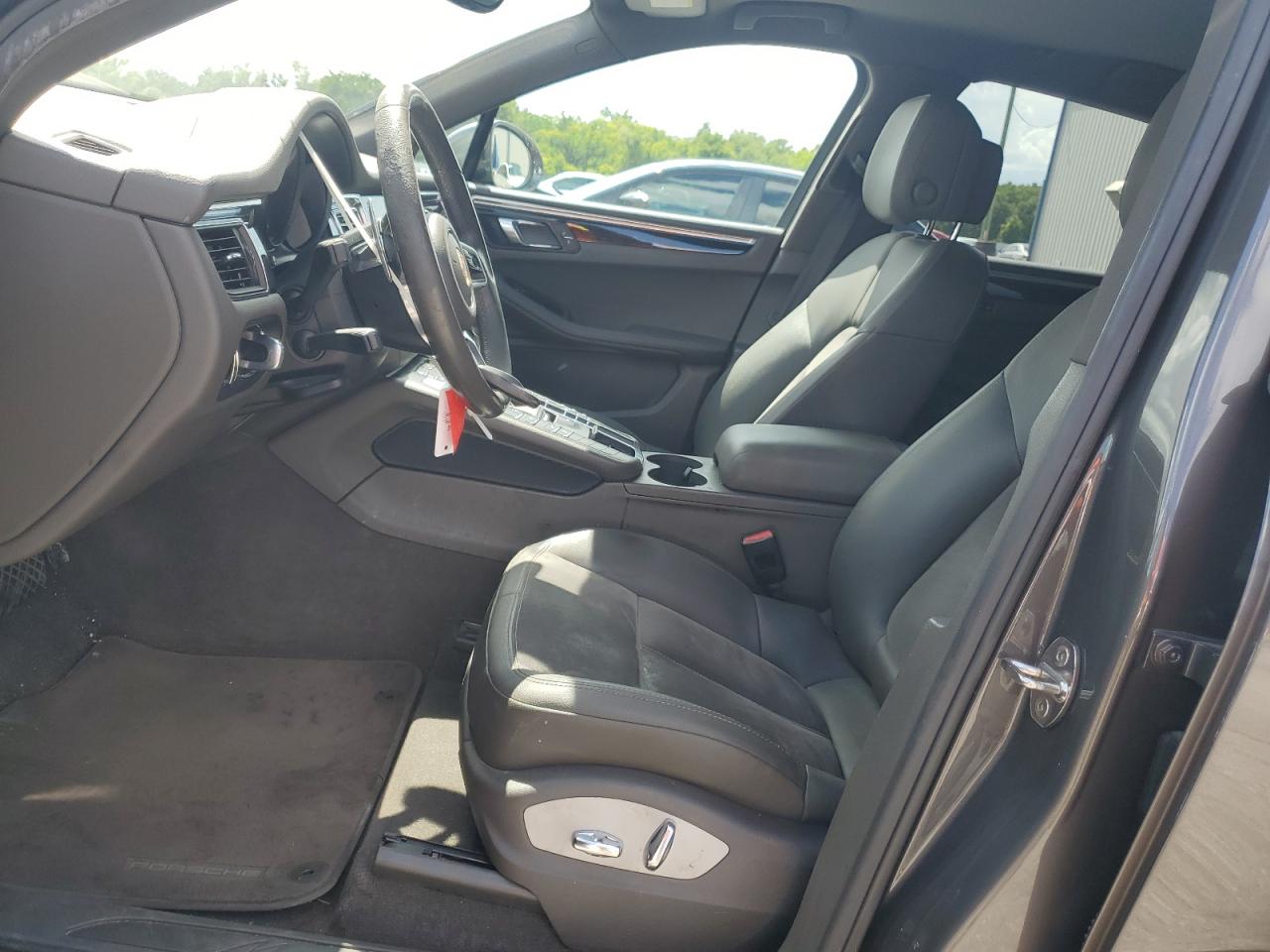 2018 Porsche Macan VIN: WP1AA2A50JLB03425 Lot: 61387005