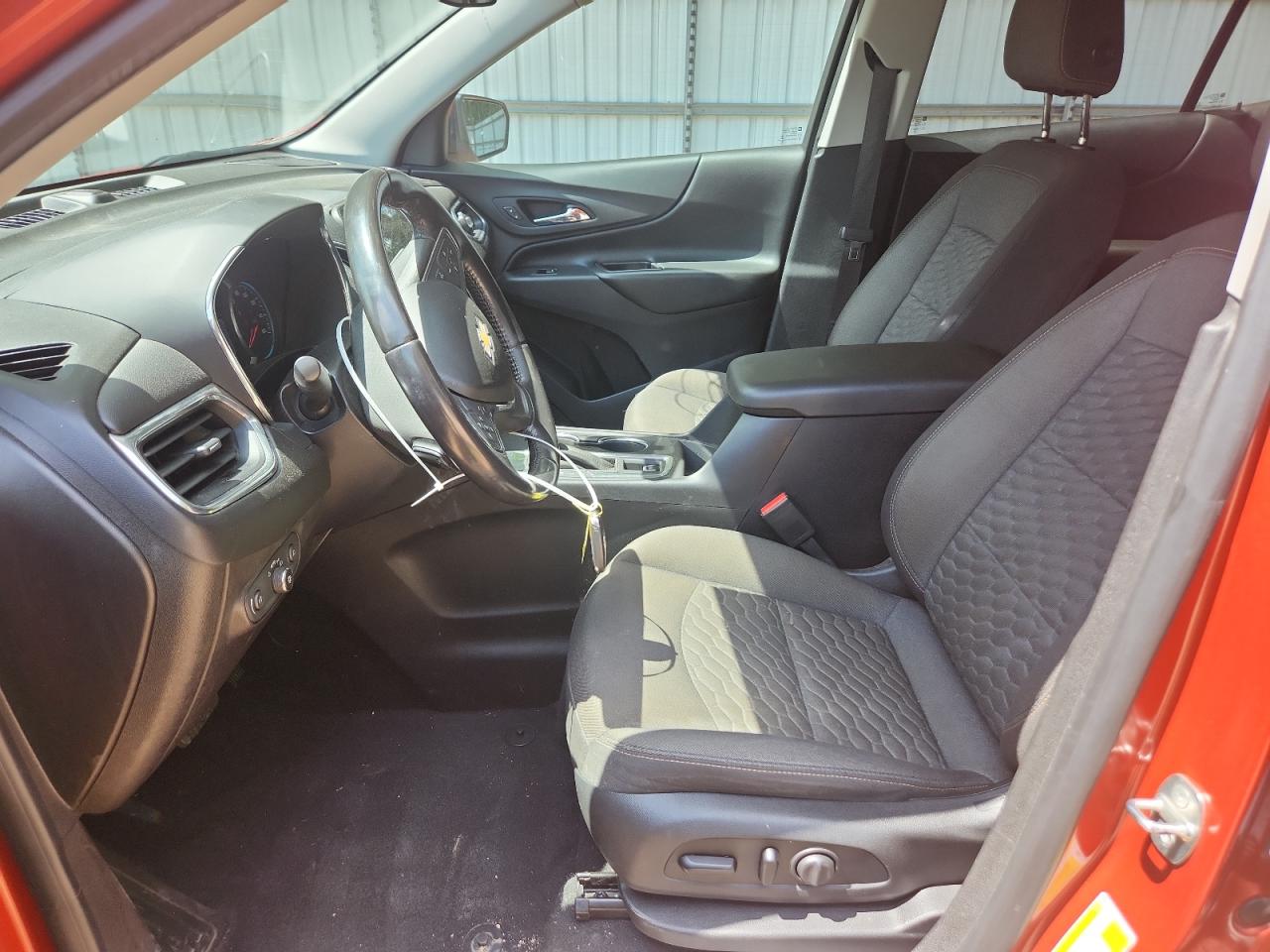 2020 Chevrolet Equinox Lt VIN: 2GNAXKEV2L6262198 Lot: 62545225