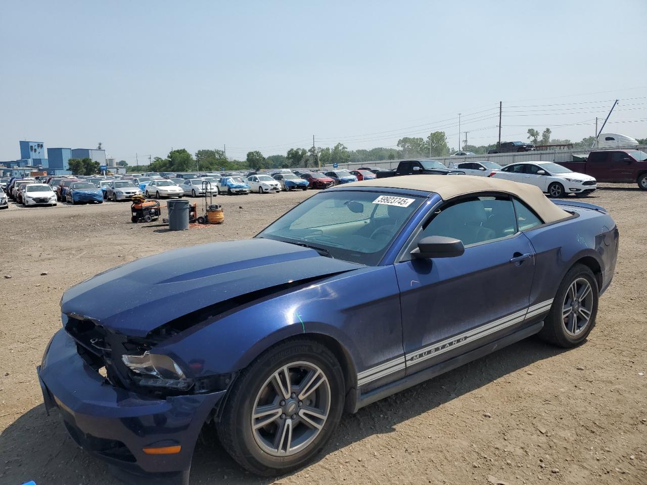 2011 Ford Mustang للبيع في Des Moines، IA - Front End