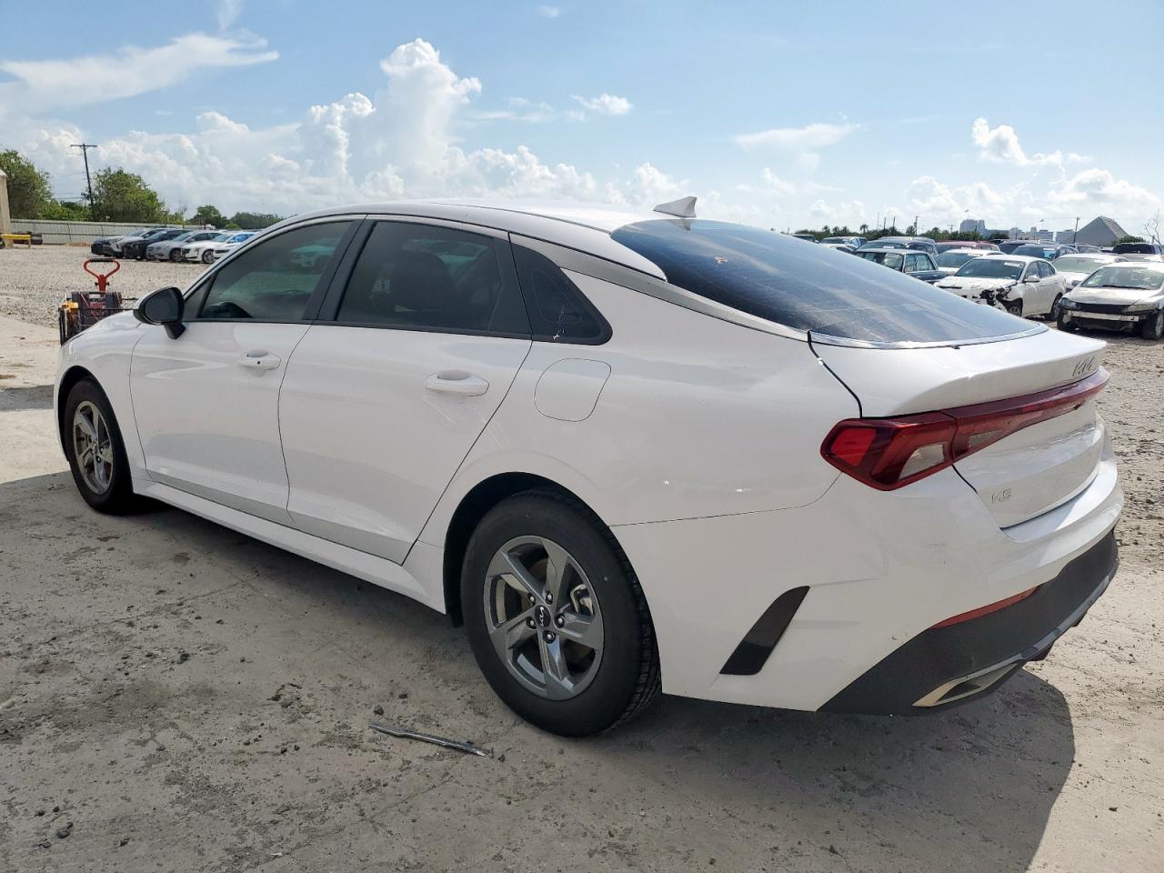KIA K5 2023 VIN 5XXG14J21PG220744 фото 2
