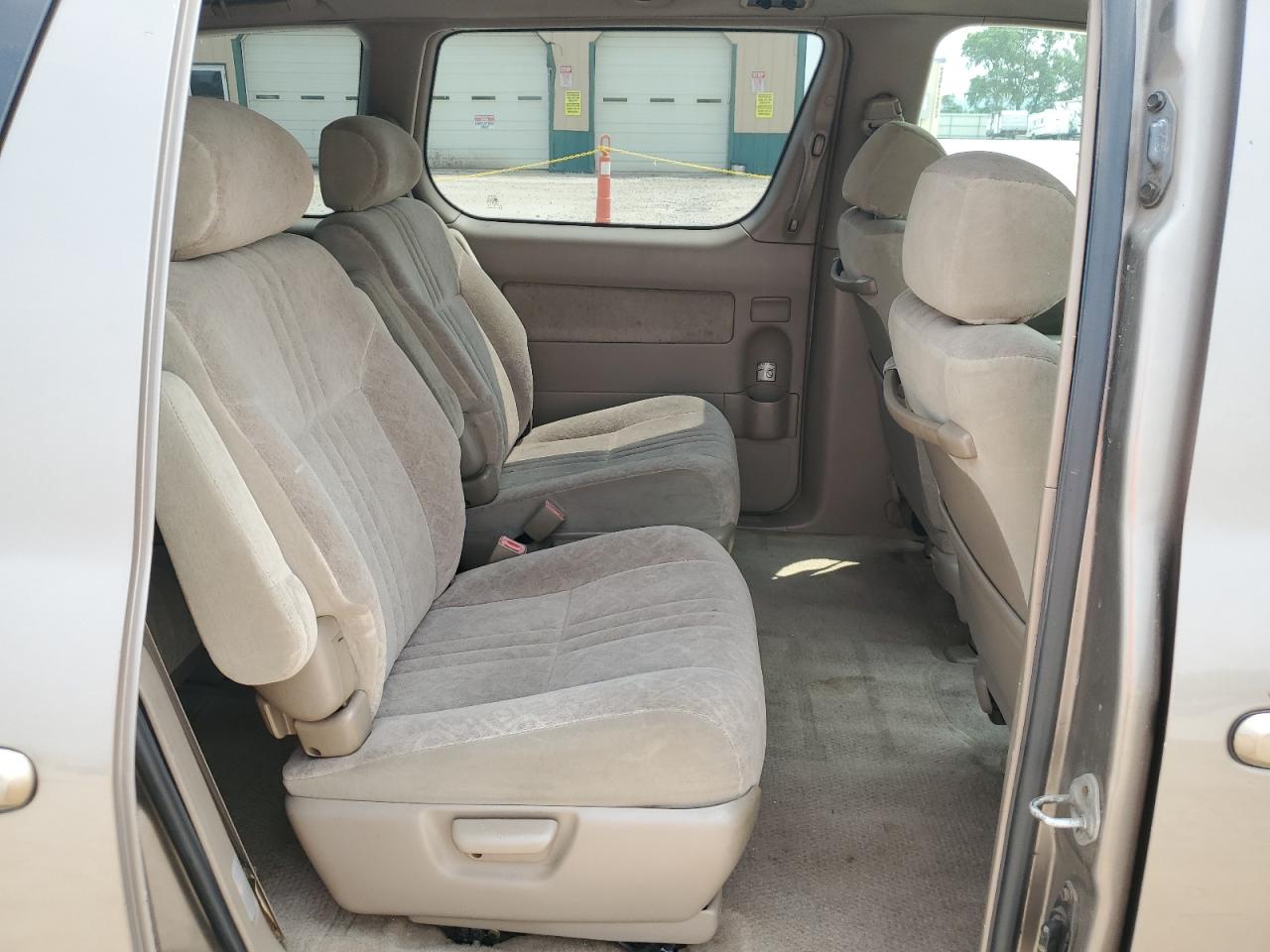 1999 Toyota Sienna Le VIN: 4T3ZF13C3XU120009 Lot: 60455015