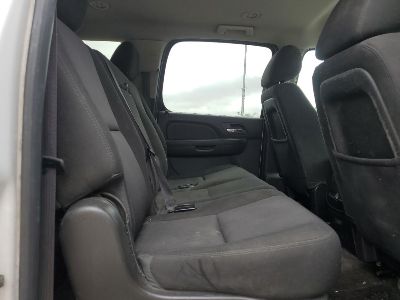 2014 Chevrolet Suburban K1500 Ls VIN: 1GNSKHE79ER137780 Lot: 59967345