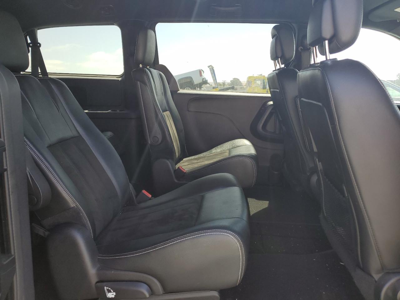 2019 Dodge Grand Caravan Sxt VIN: 2C4RDGCG9KR751815 Lot: 60068575