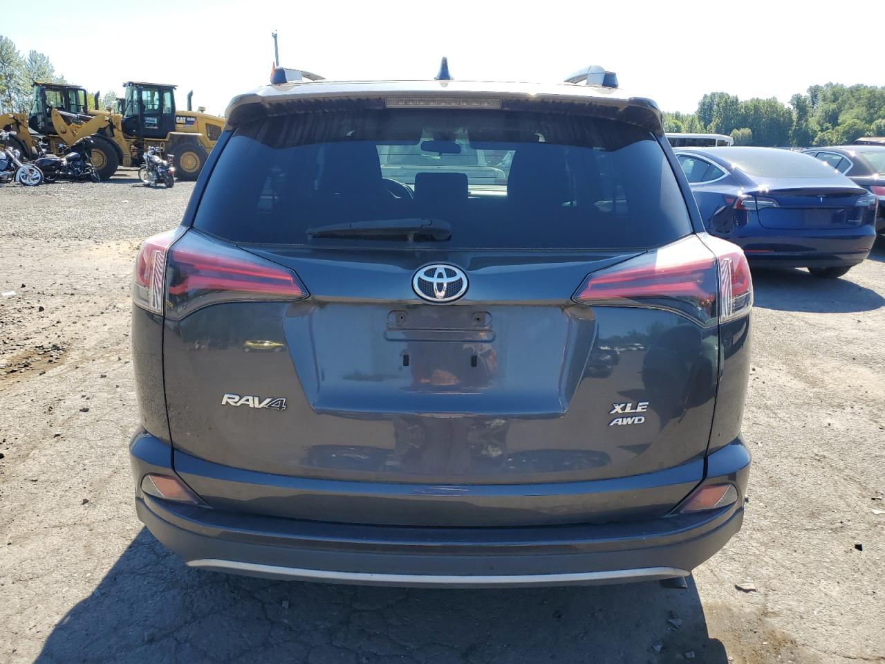 2017 Toyota Rav4 Xle VIN: 2T3RFREV0HW615119 Lot: 63034275