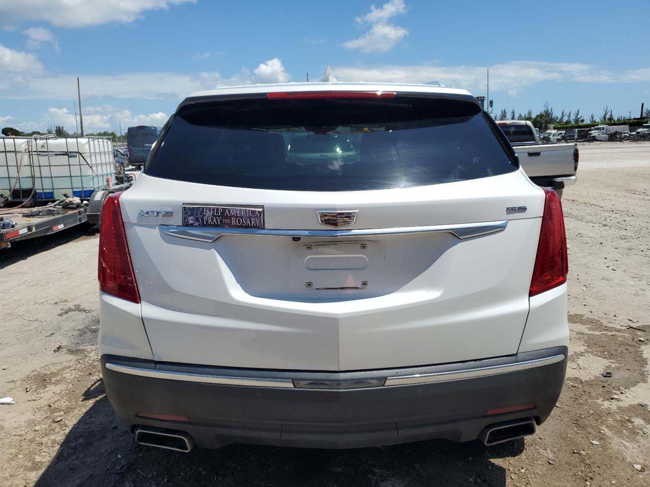 2017 Cadillac Xt5 Luxury VIN: 1GYKNBRS8HZ111214 Lot: 60972515