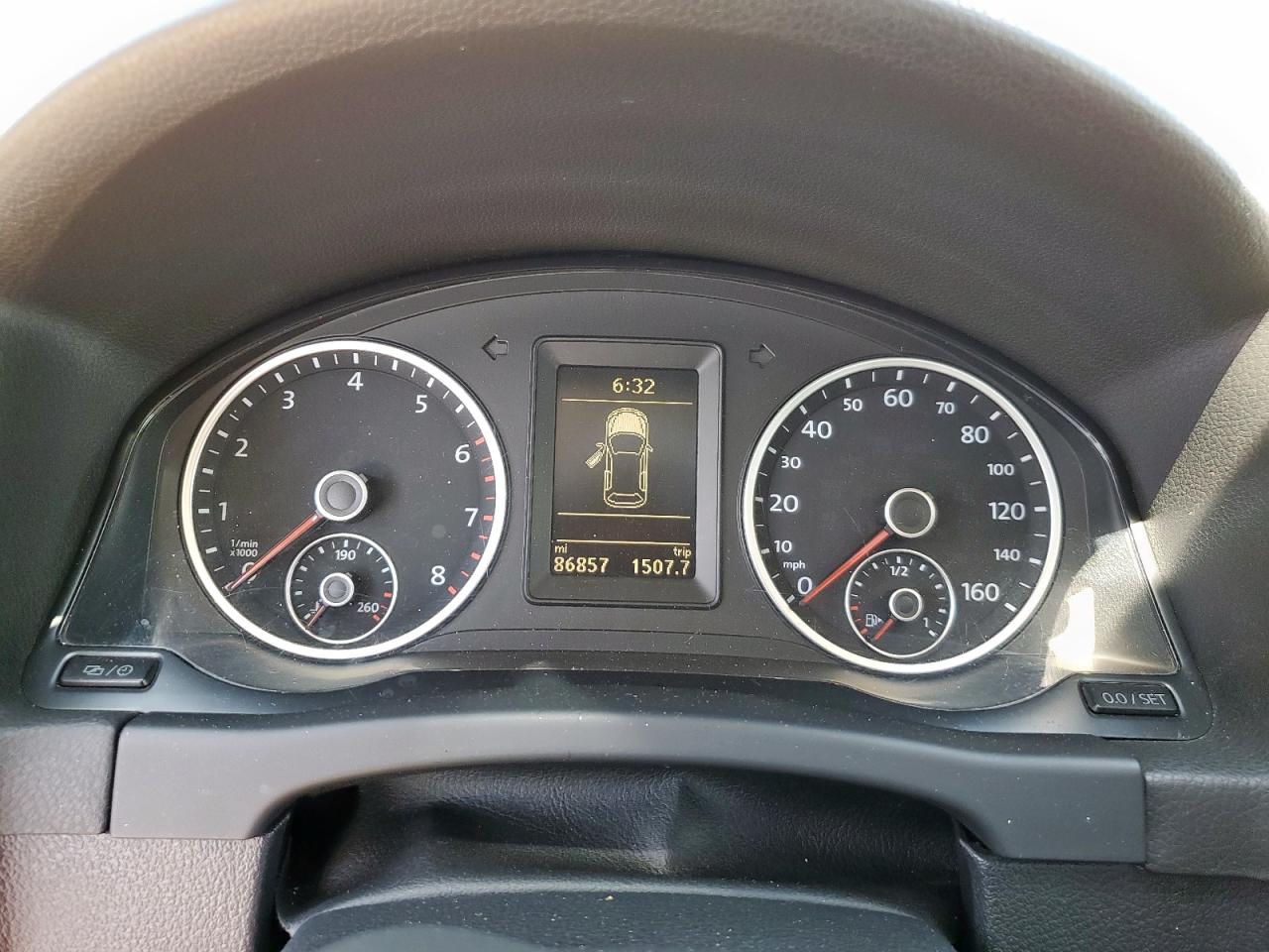 2013 Volkswagen Tiguan S VIN: WVGAV3AXXDW610182 Lot: 60144945
