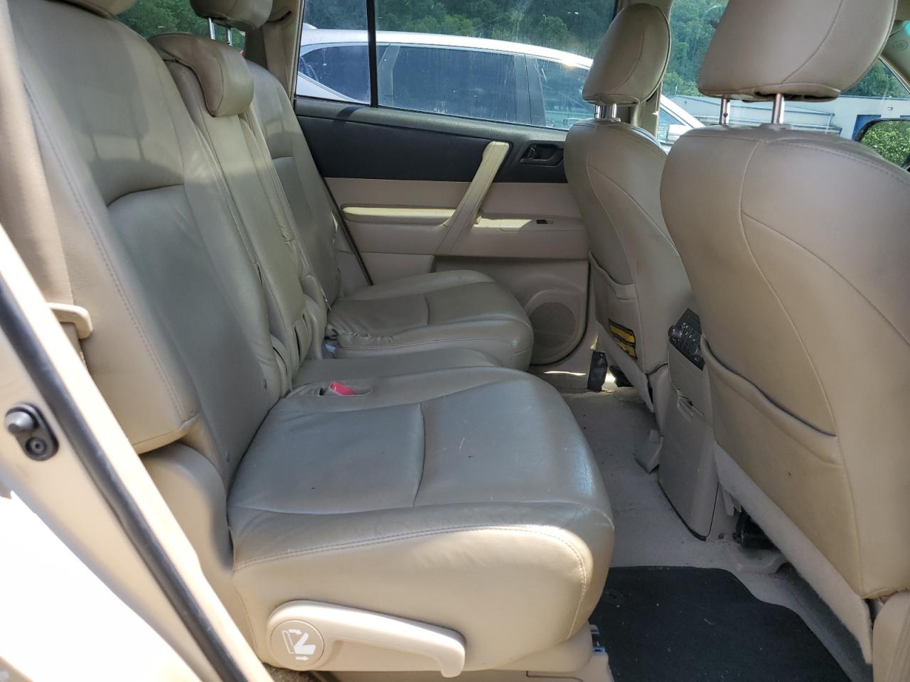 2008 Toyota Highlander VIN: JTEDS41A182054901 Lot: 62644775