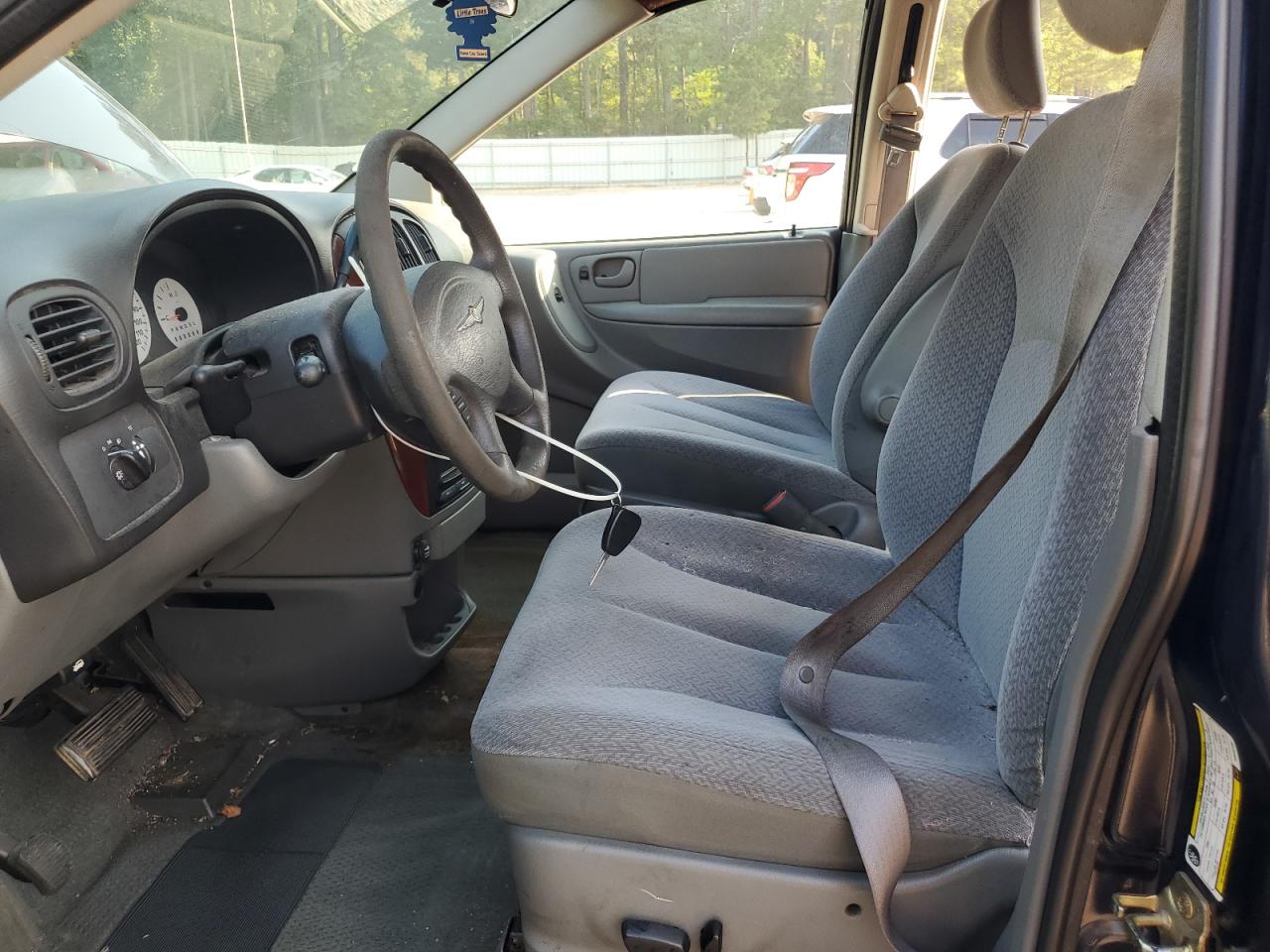 2005 Chrysler Town & Country VIN: 1C4GP45R75B440186 Lot: 62704355