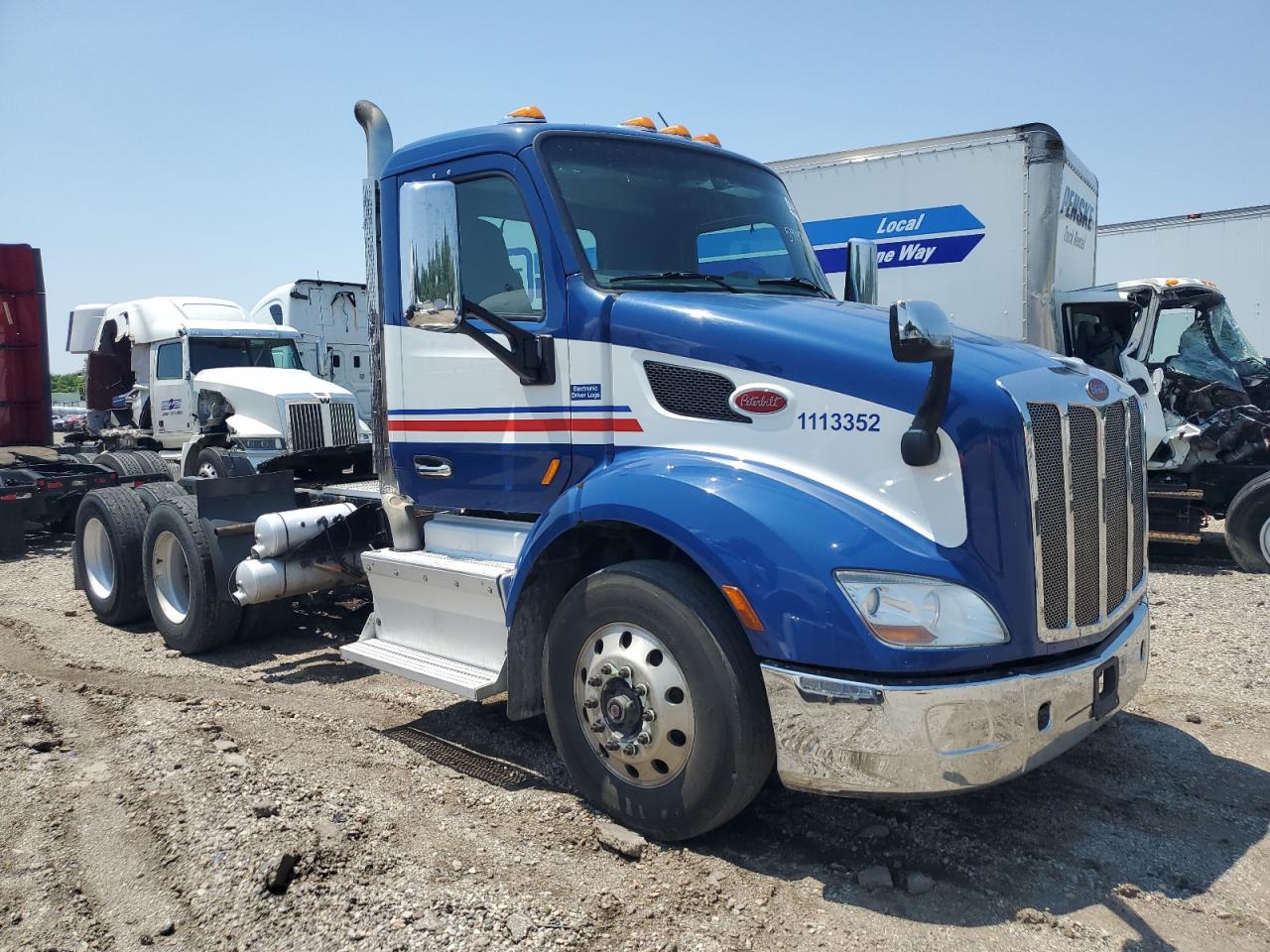 2017 Peterbilt 579 Semi Truck for Sale in Columbus, OH - Normal Wear