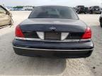 2004 Ford Crown Victoria Lx продається в Jacksonville, FL - Front End