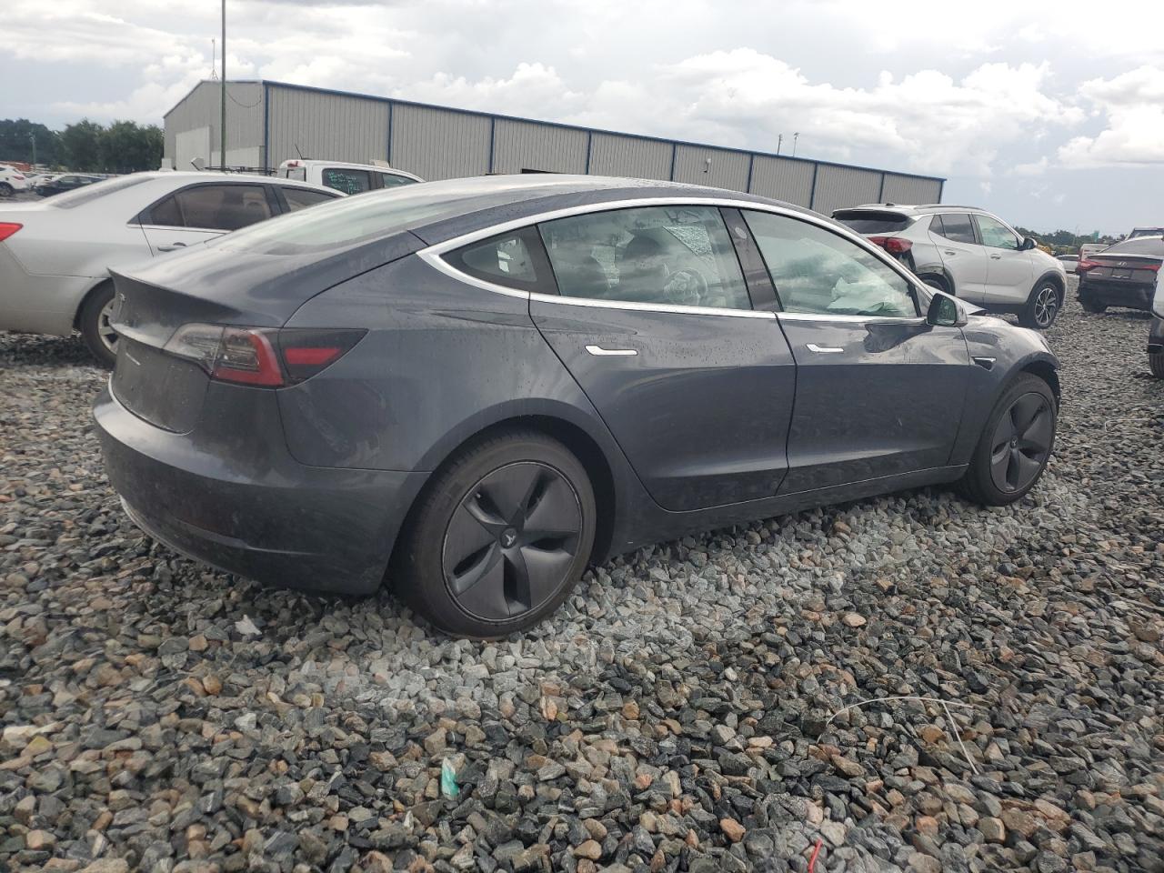 5yj3e1ea3jf048228 5YJ3E1EA3JF048228 2018 Tesla Model 3