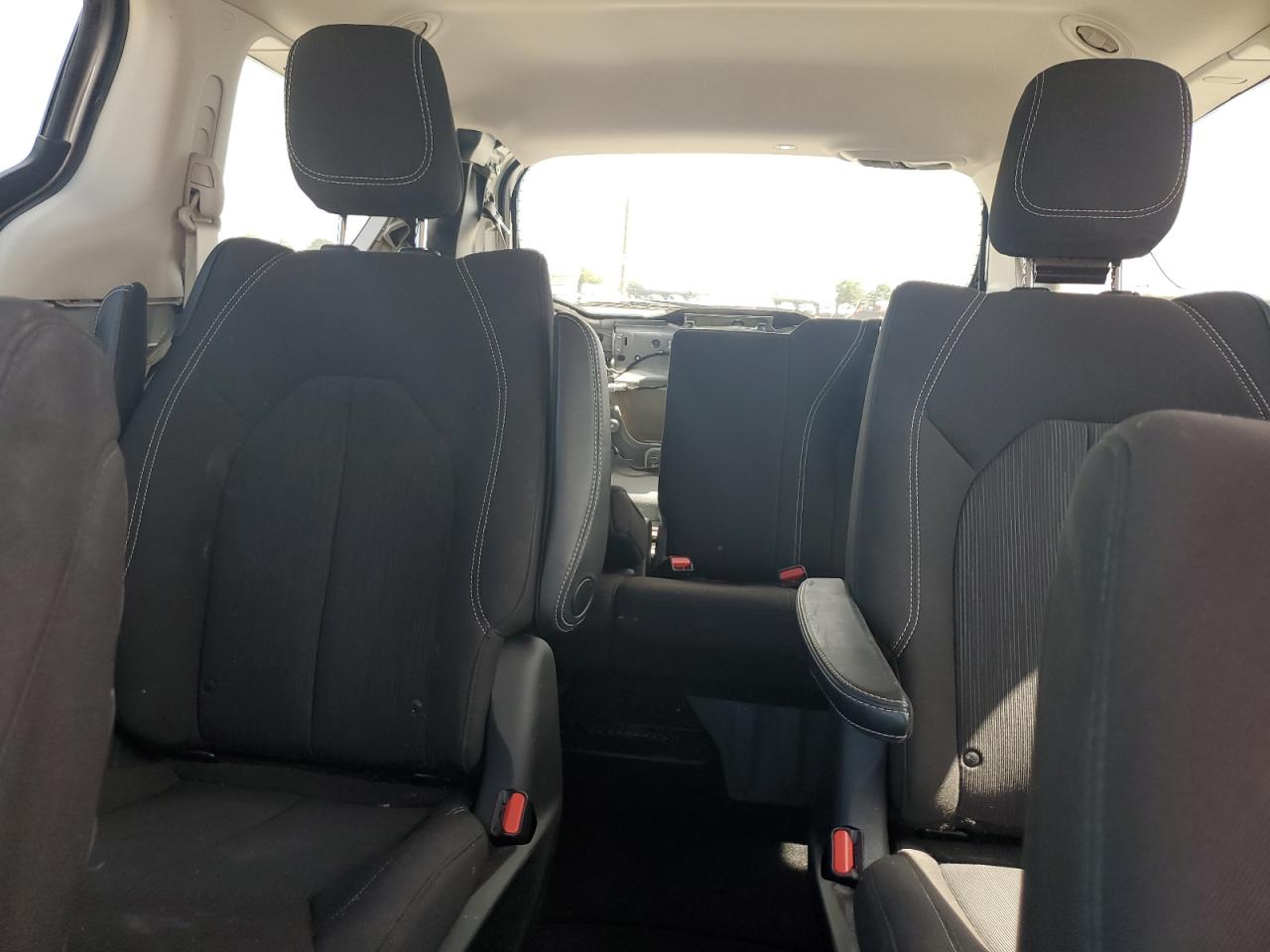 2020 Chrysler Voyager Lx VIN: 2C4RC1CG8LR210028 Lot: 61841675