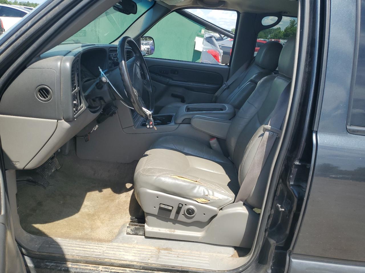 2003 Chevrolet Suburban K1500 VIN: 1GNFK16Z73J210407 Lot: 62556615
